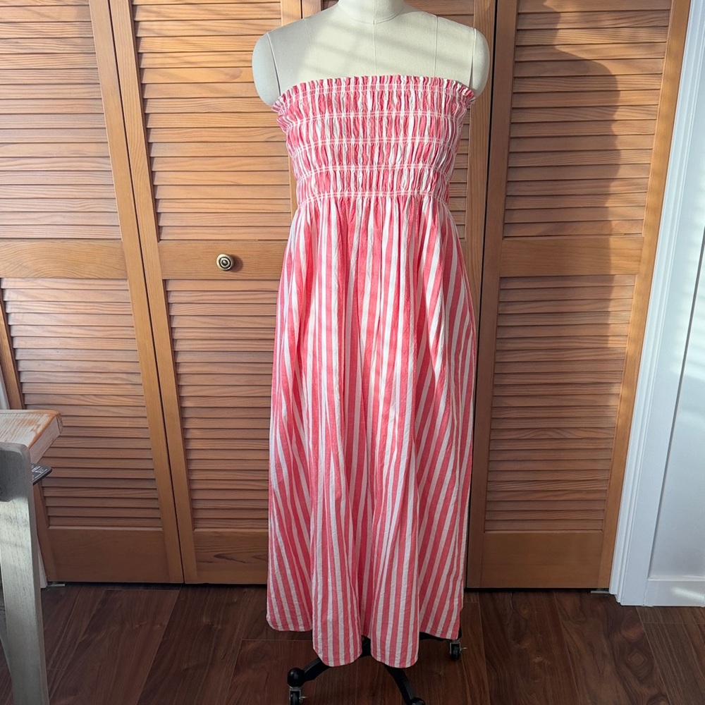 Universal Thread Pink and White Strapless Dress